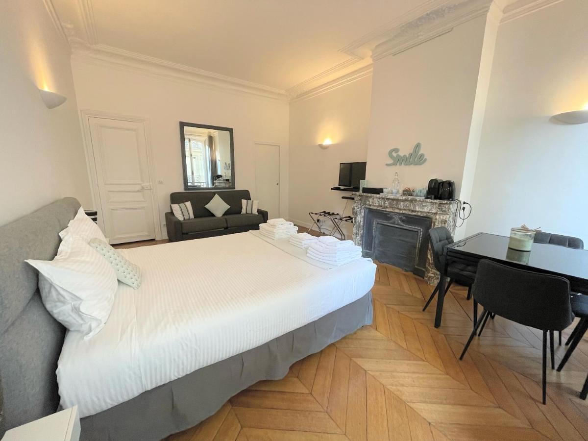 Paris Square Bed and Breakfast Eksteriør billede