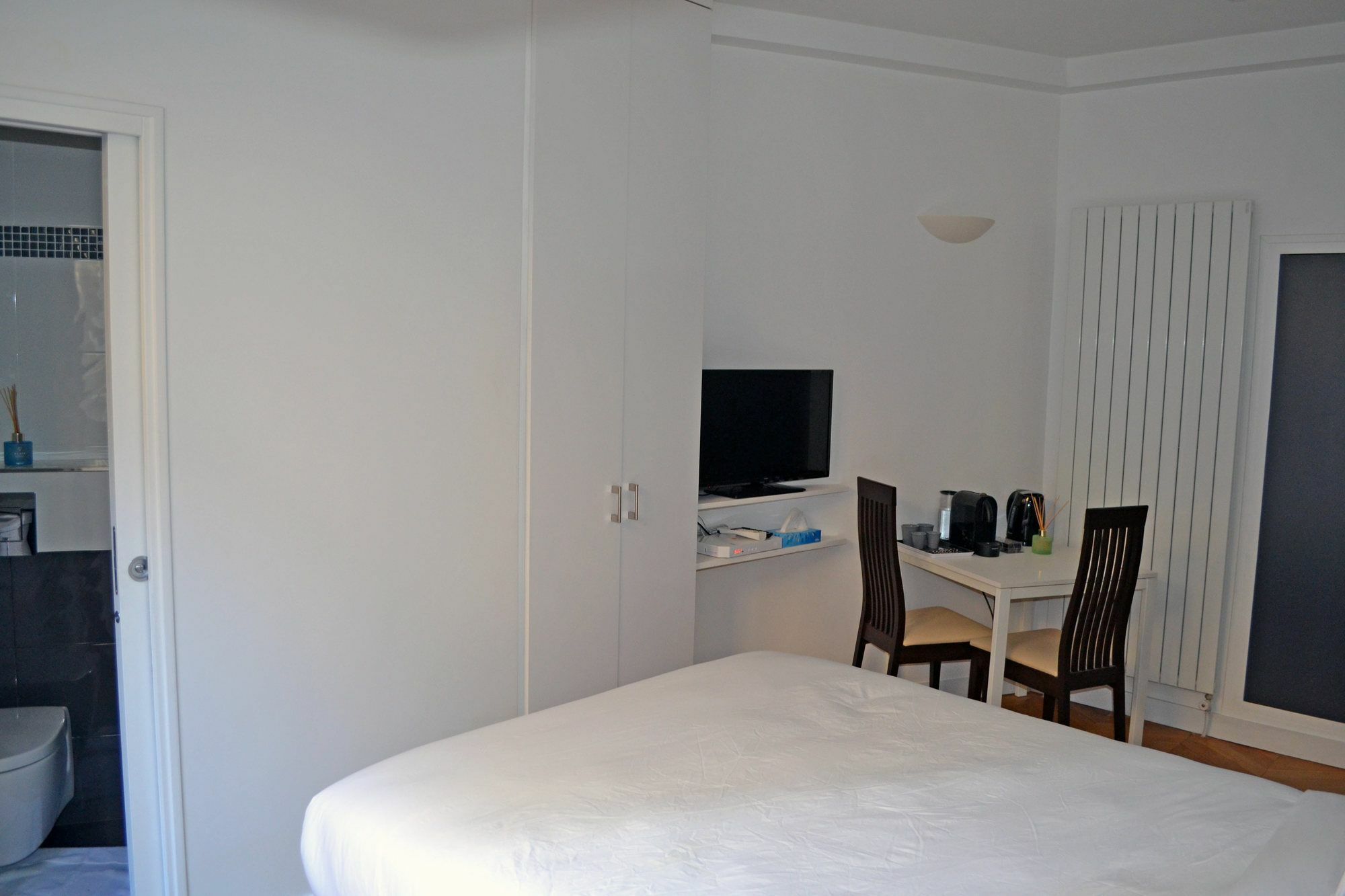 Paris Square Bed and Breakfast Eksteriør billede